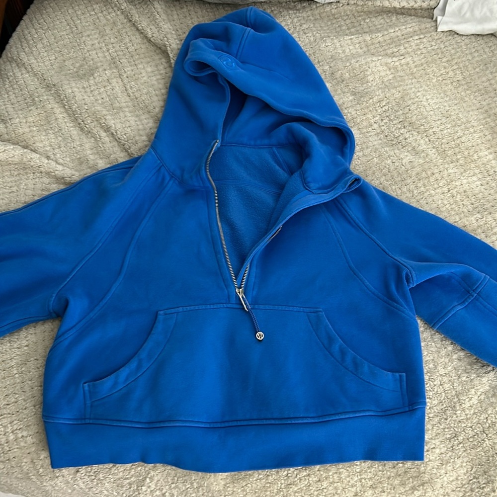 Lululemon half zip scuba size XS/S, color blue